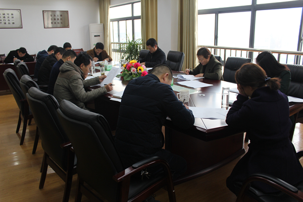 霍邱县委组织部开展党的十九大报告和新党章知识测试活动